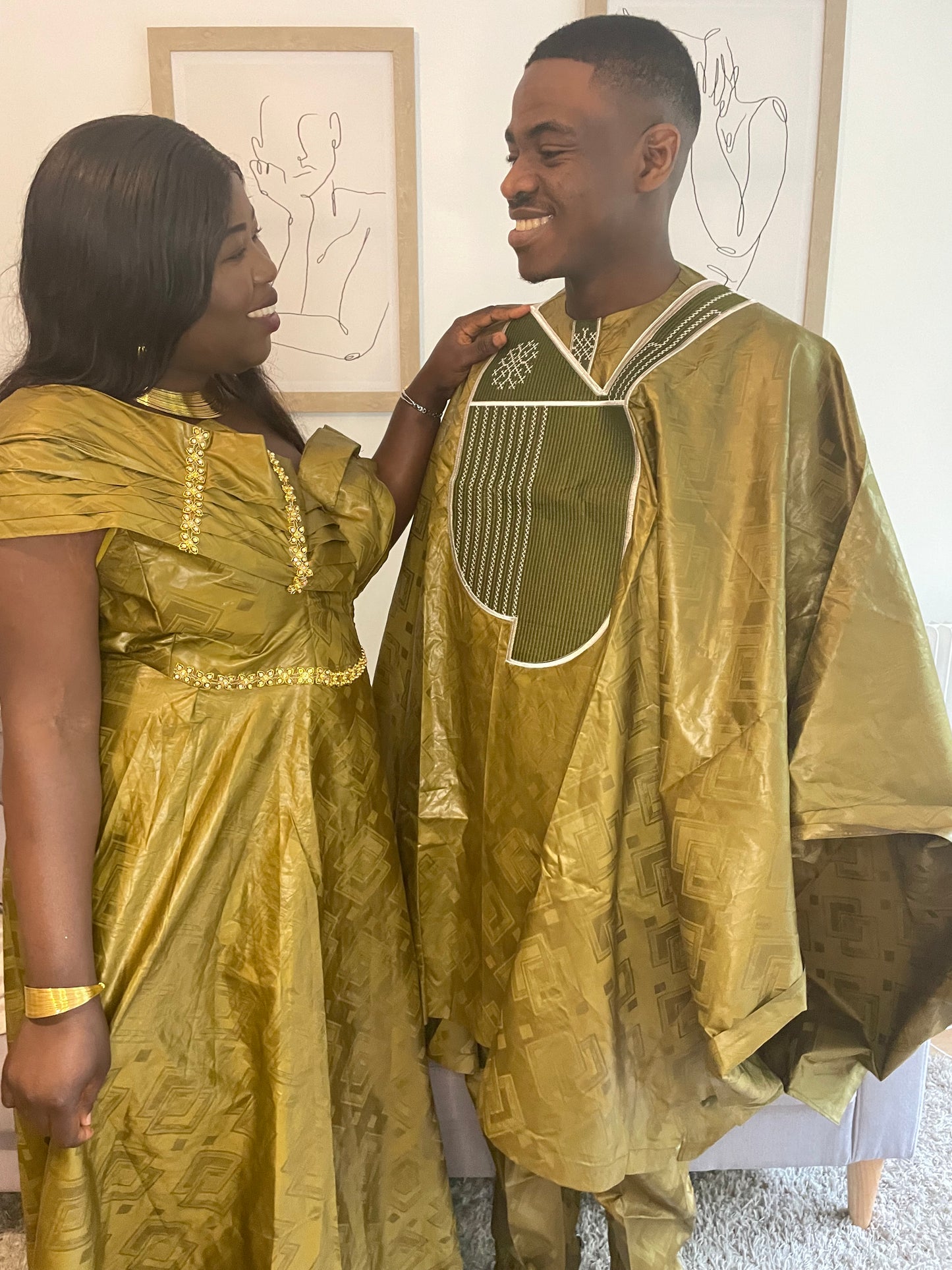 Vêtements traditionnels pour couple et grand boubou bazin