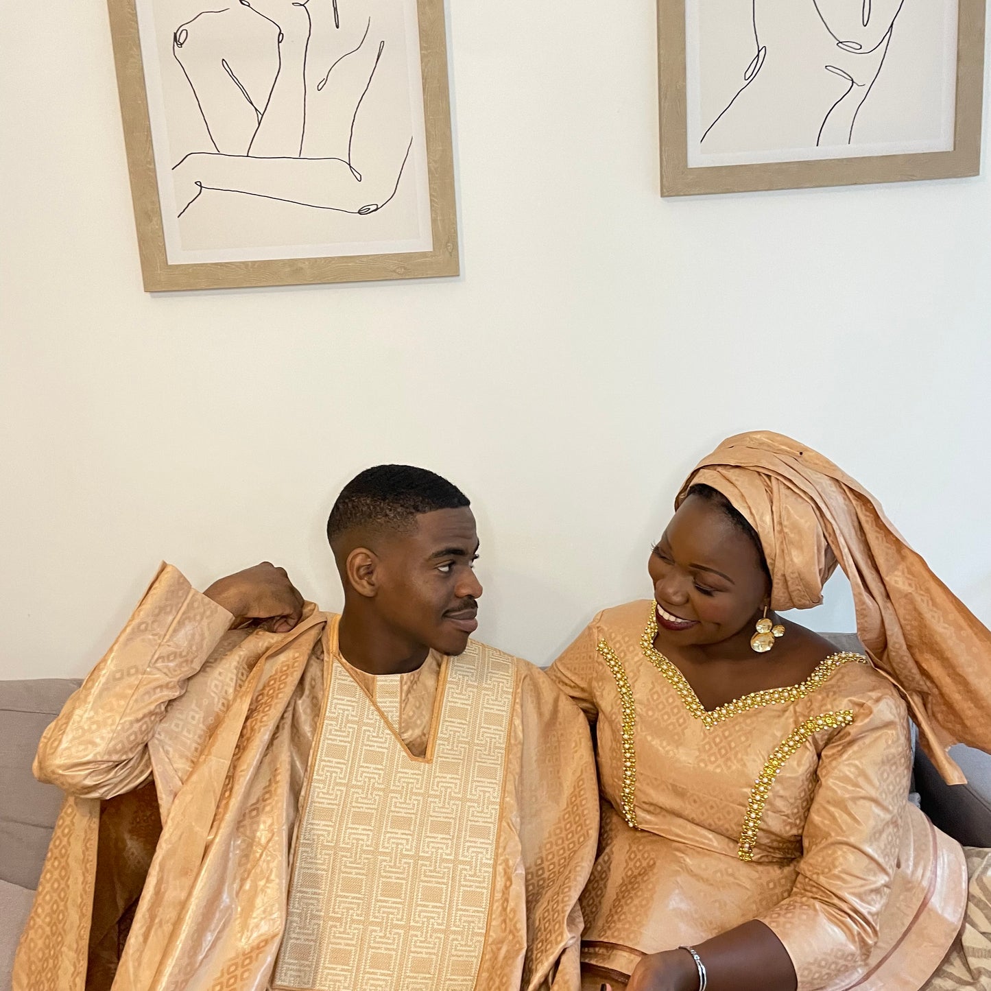 Vêtements traditionnels pour couple Grand boubou et taille basse bazin